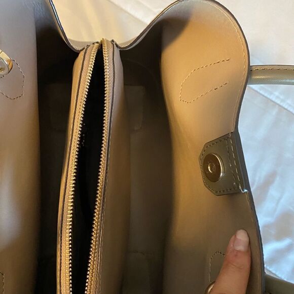 MICHAEL KORS
Mercer Gallery Medium Color Block Pebbled Leather Satchel - Picture 12 of 15